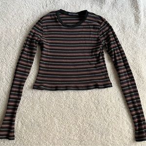 Cropped striped ribbed fit long sleeve from Brandy Melville!